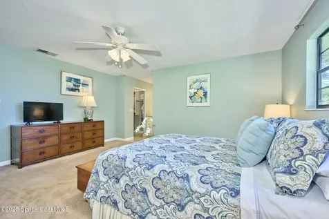 527 10th Court Vero Beach FL 32962