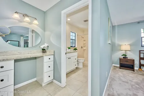 527 10th Court Vero Beach FL 32962