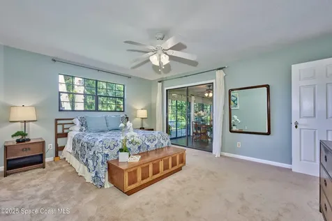 527 10th Court Vero Beach FL 32962