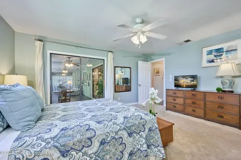 527 10th Court Vero Beach FL 32962