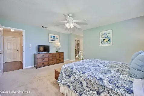 527 10th Court Vero Beach FL 32962