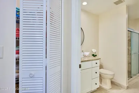527 10th Court Vero Beach FL 32962