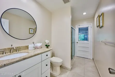 527 10th Court Vero Beach FL 32962