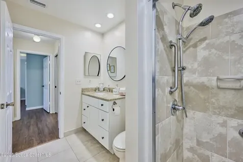 527 10th Court Vero Beach FL 32962