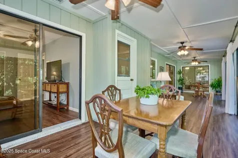 527 10th Court Vero Beach FL 32962