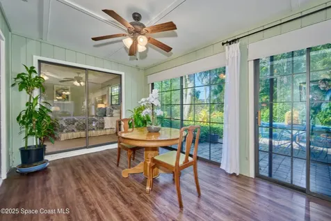 527 10th Court Vero Beach FL 32962