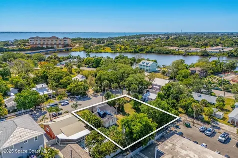 2106 Vernon Place Melbourne FL 32901