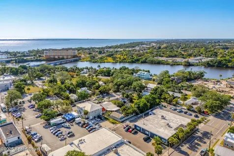 2106 Vernon Place Melbourne FL 32901