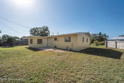 1450 Quince Avenue Merritt Island FL 32952