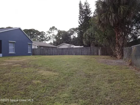 1503 Raymore Street NW Palm Bay FL 32907