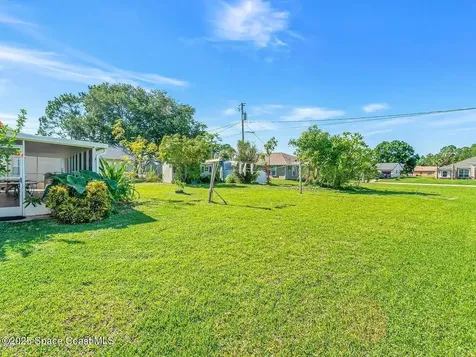 519 Davidson Street SE Palm Bay FL 32909