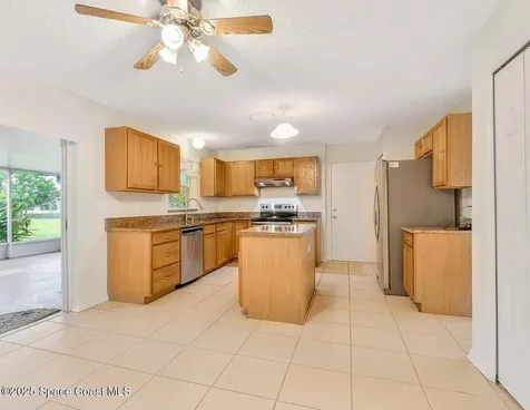 519 Davidson Street SE Palm Bay FL 32909