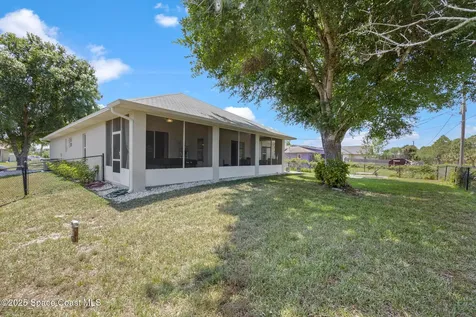 1781 Zaminder Street NW Palm Bay FL 32907
