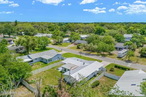 528 Poinsettia Avenue Titusville FL 32796