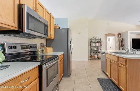 427 Fitchburg Street SW Palm Bay FL 32908
