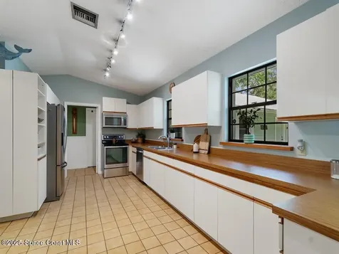 3330 25th Street SW Vero Beach FL 32968