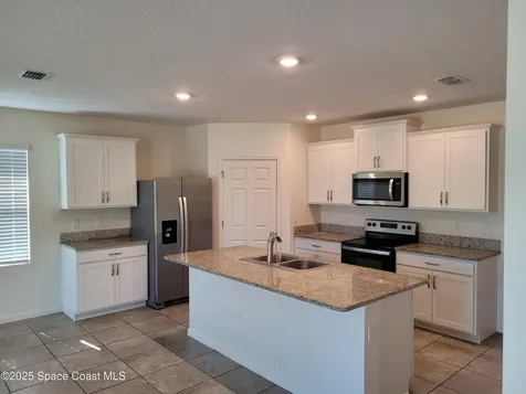 760 Acadia Court SE Palm Bay FL 32909