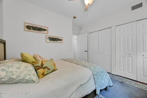 568 7th Square Vero Beach FL 32962