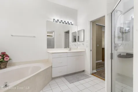 1930 Easthampton Terrace Vero Beach FL 32966