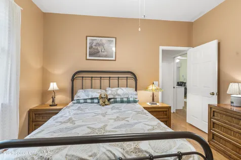 1930 Easthampton Terrace Vero Beach FL 32966