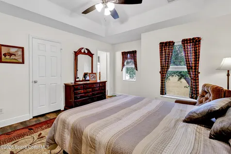1660 Pointe W Way Vero Beach FL 32966