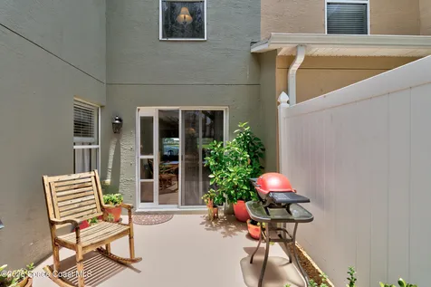 1660 Pointe W Way Vero Beach FL 32966