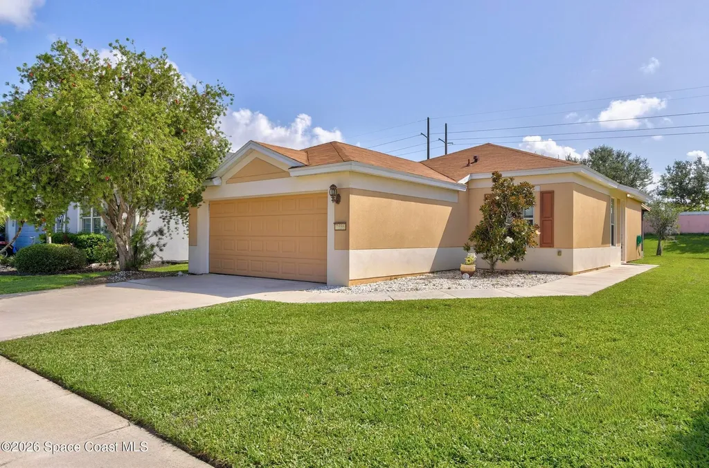 1556 Dittmer Circle SE Palm Bay FL 32909