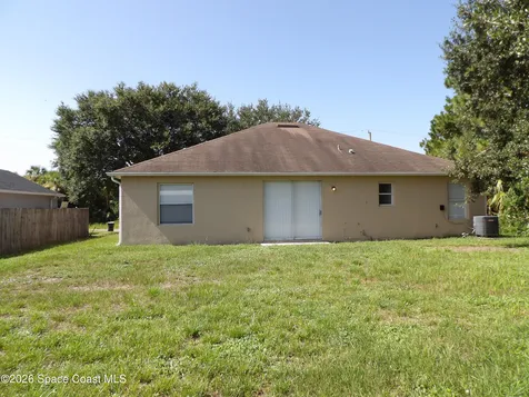 117 Fayetteville Street SW Palm Bay FL 32908