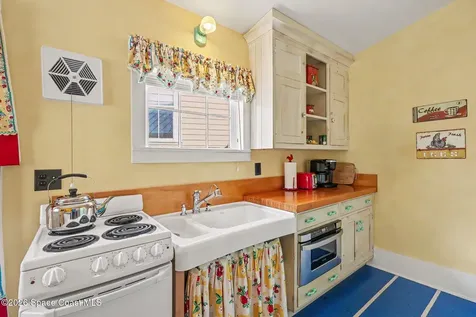 241 Indian River Drive Cocoa FL 32922