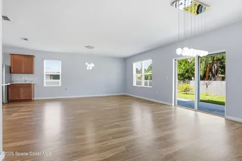 270 De Castro Avenue SE Palm Bay FL 32909
