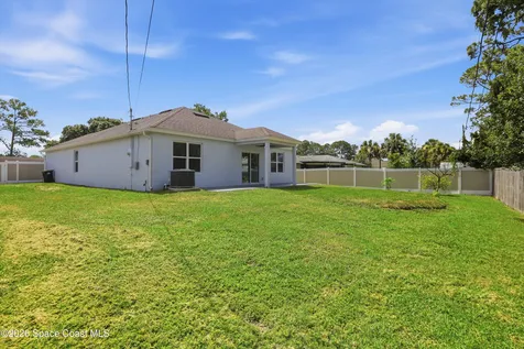 270 De Castro Avenue SE Palm Bay FL 32909