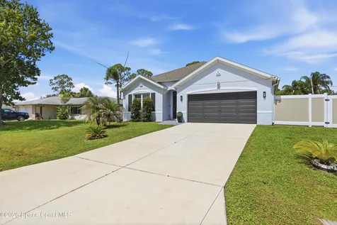 270 De Castro Avenue SE Palm Bay FL 32909