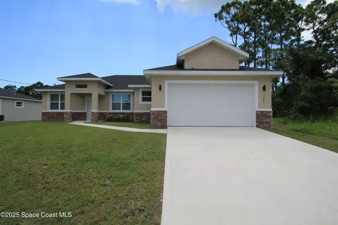 1658 Hamilton Avenue SW Palm Bay FL 32908