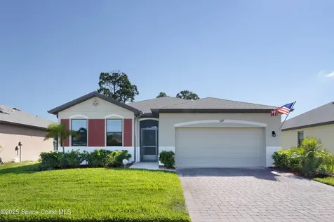 527 Old Country Road SE Palm Bay FL 32909