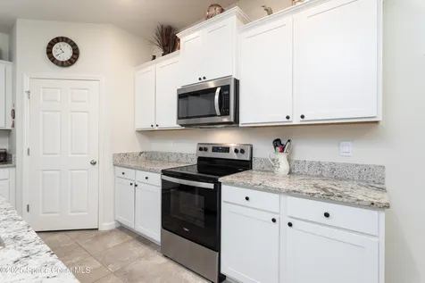 527 Old Country Road SE Palm Bay FL 32909