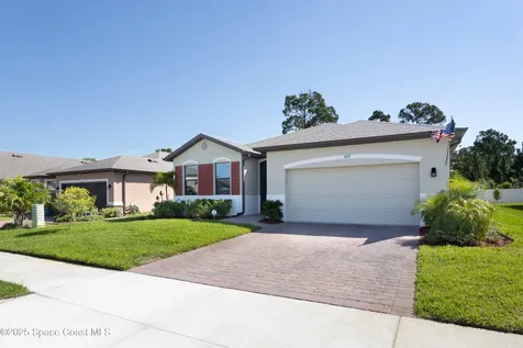 527 Old Country Road SE Palm Bay FL 32909