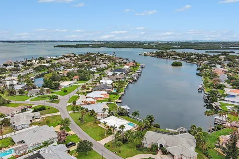 1540 Bay Shore Drive Cocoa Beach FL 32931