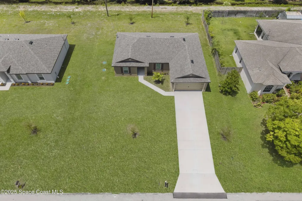 1141 Salina Street SE Palm Bay FL 32909