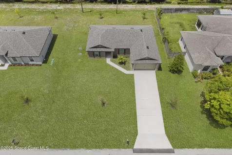 1141 Salina Street SE Palm Bay FL 32909