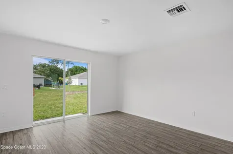 1141 Salina Street SE Palm Bay FL 32909