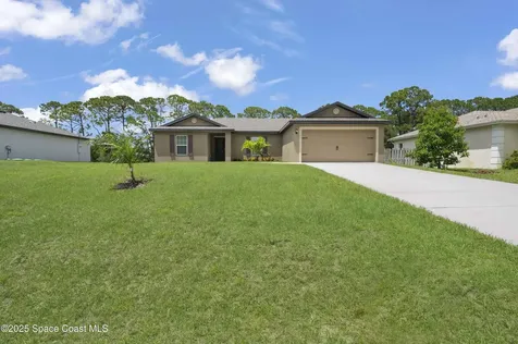 1141 Salina Street SE Palm Bay FL 32909