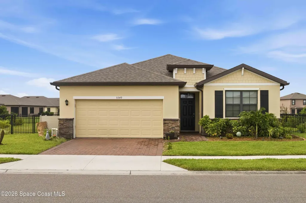5349 Waterfall Place Grant FL 32949
