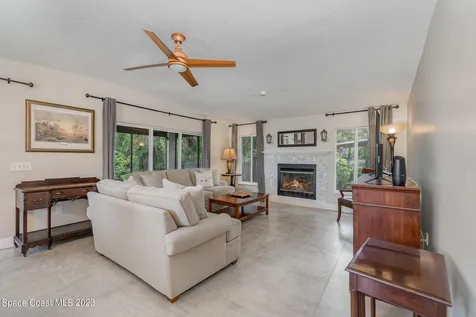 115 S Indian Circle Cocoa FL 32922
