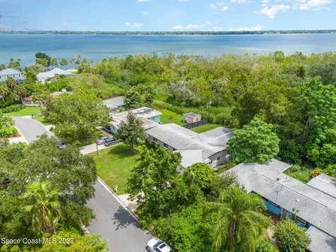 115 S Indian Circle Cocoa FL 32922