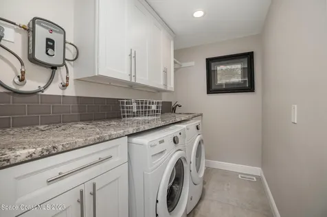 115 S Indian Circle Cocoa FL 32922