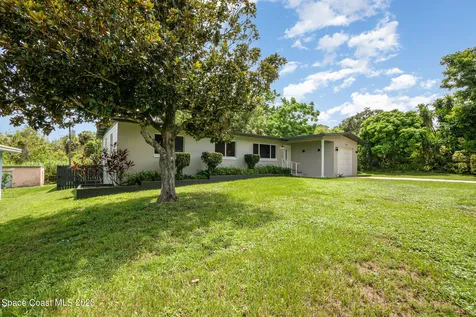 115 S Indian Circle Cocoa FL 32922