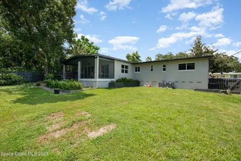 115 S Indian Circle Cocoa FL 32922