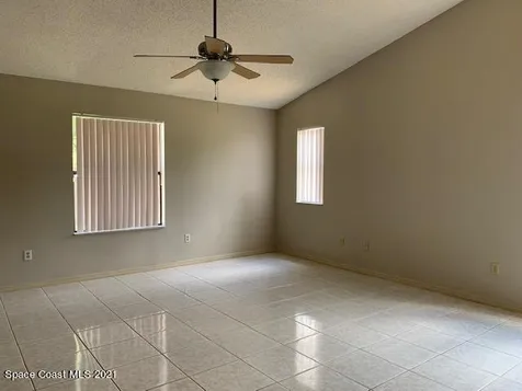 1098 Elmsford Street NW Palm Bay FL 32907