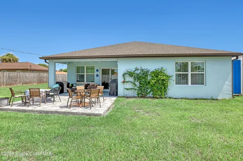 2072 Advana Street NE Palm Bay FL 32905