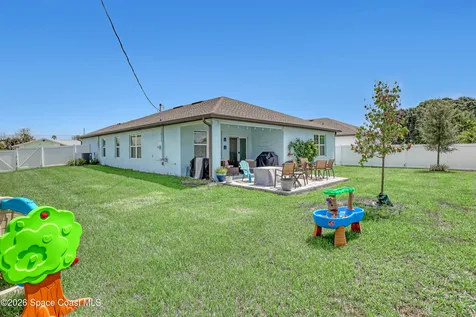 2072 Advana Street NE Palm Bay FL 32905
